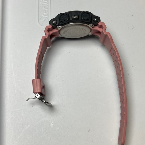Casio Gshock, GMA-S140, gray bezel, dusty pink strap and accents working battery main image 4